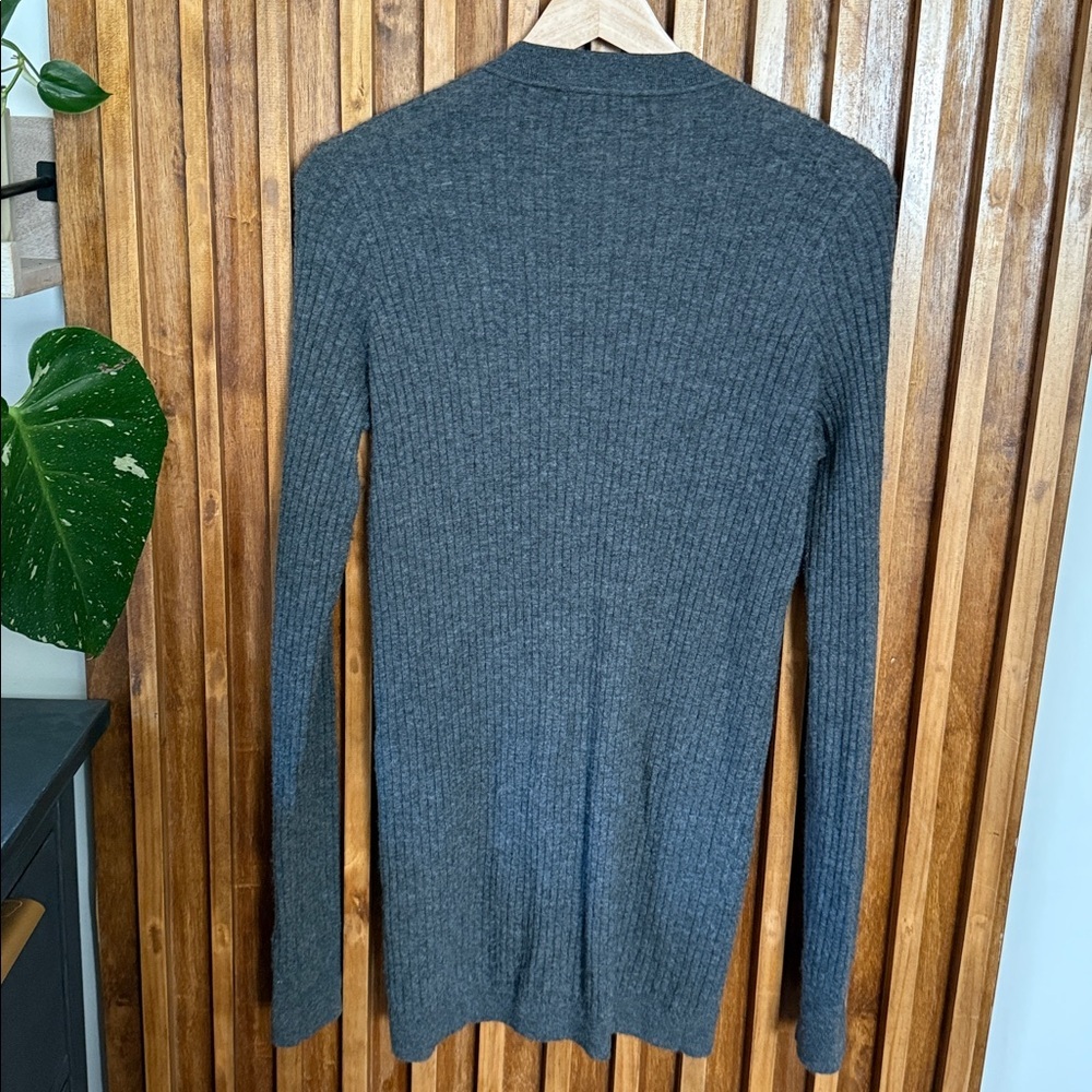 Vince 100% Cashmere ribbed Buttoned Front Cardigan Sweater. L - Picture 3 of 12